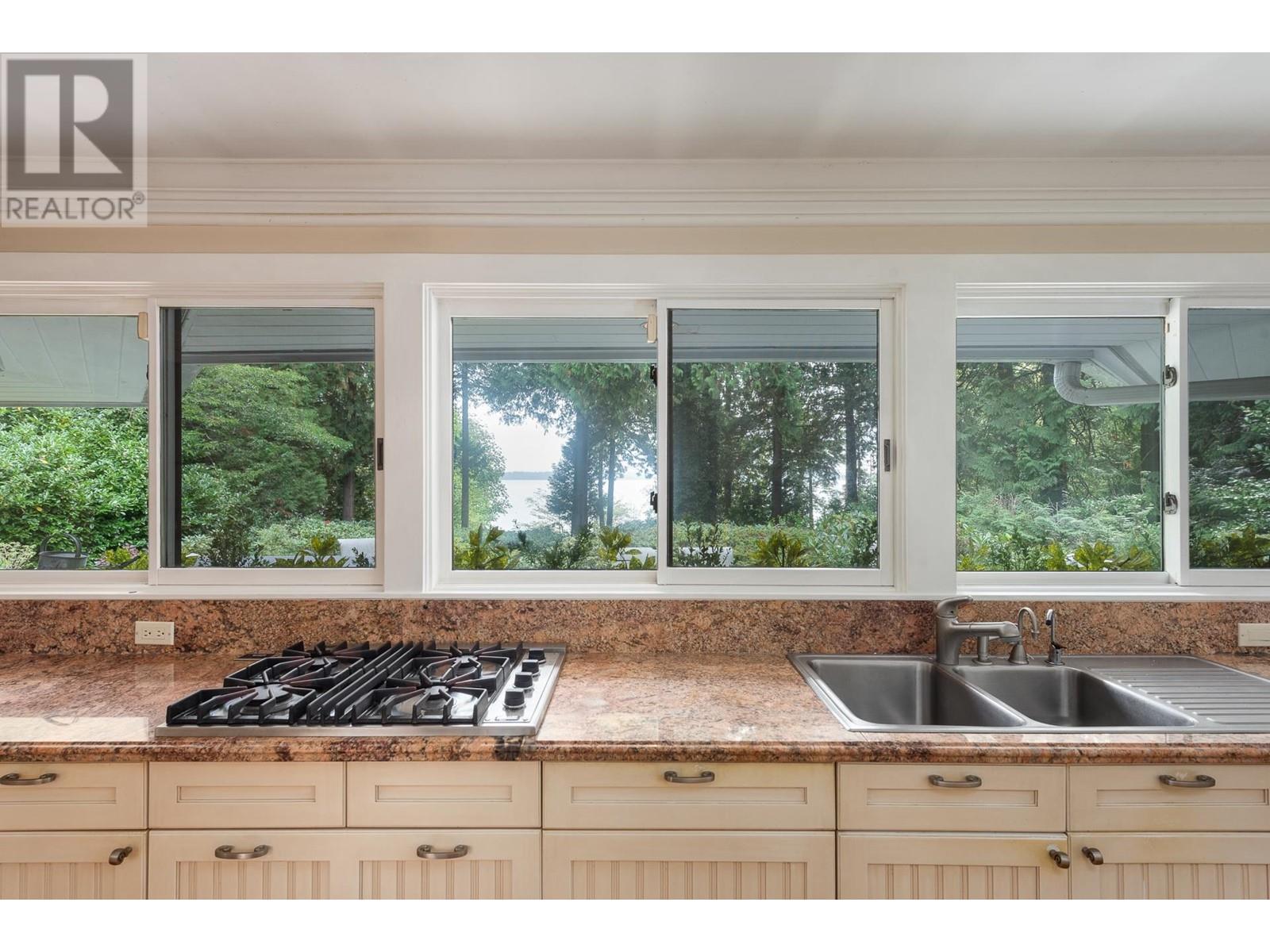 4708 DOGWOOD LANE, West Vancouver real estate listing R2937480