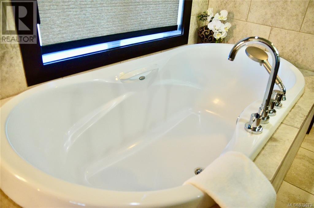 224 (B-1) 1175 Resort Dr, Parksville real estate listing 979073