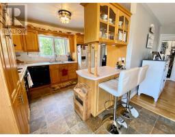 61 Kings Hill Road thumbnail 10