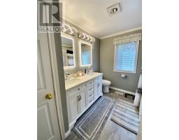 61 Kings Hill Road thumbnail 19