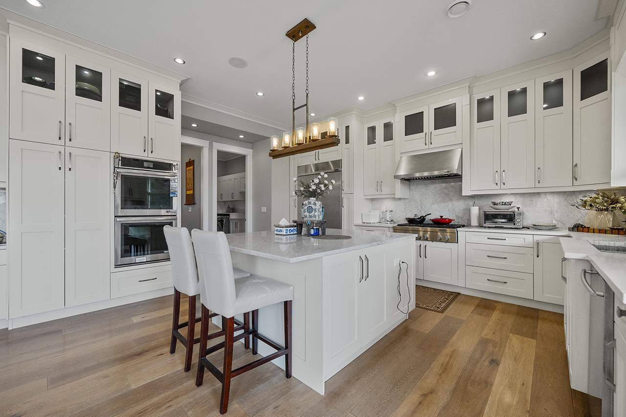Photo 10 of 3840 156 A Street, Surrey BC