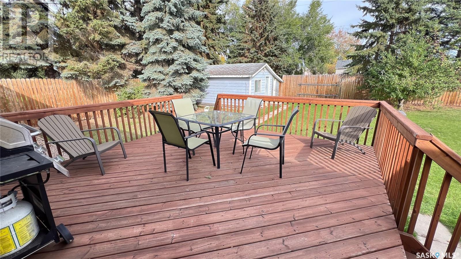 Photo 11 of 1409 3rd Avenue, Edam SK