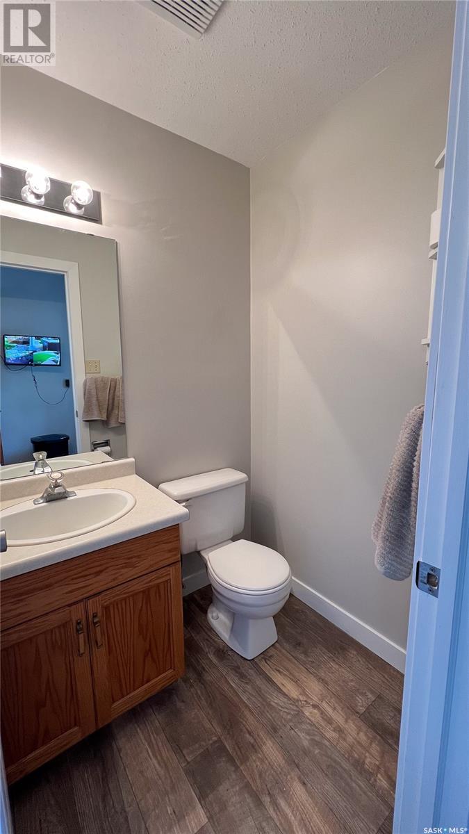 Photo 15 of 1409 3rd Avenue, Edam SK