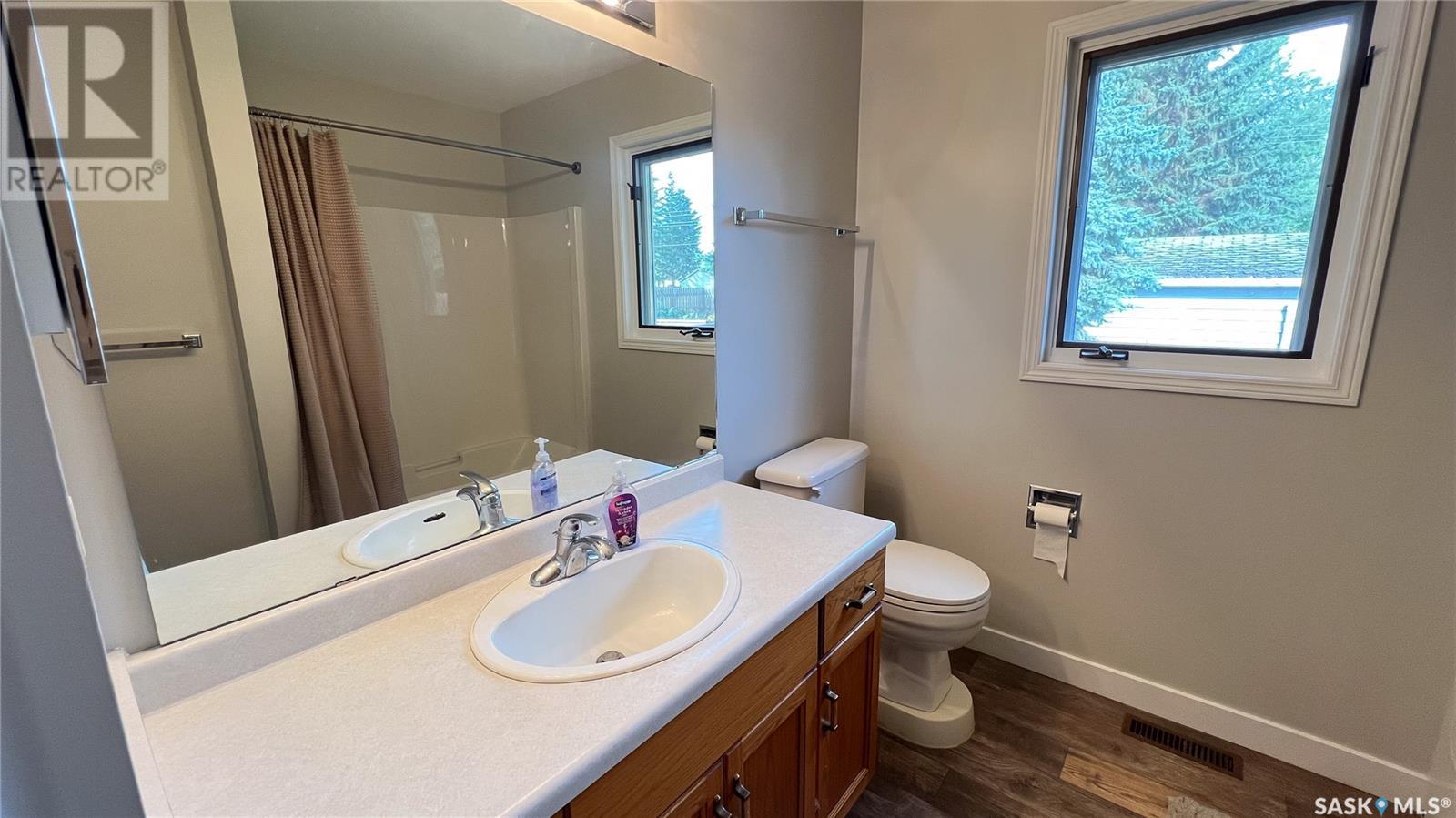 Photo 19 of 1409 3rd Avenue, Edam SK
