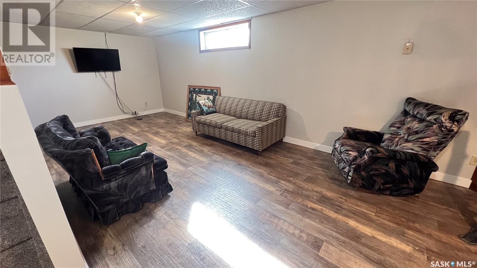 Photo 23 of 1409 3rd Avenue, Edam SK