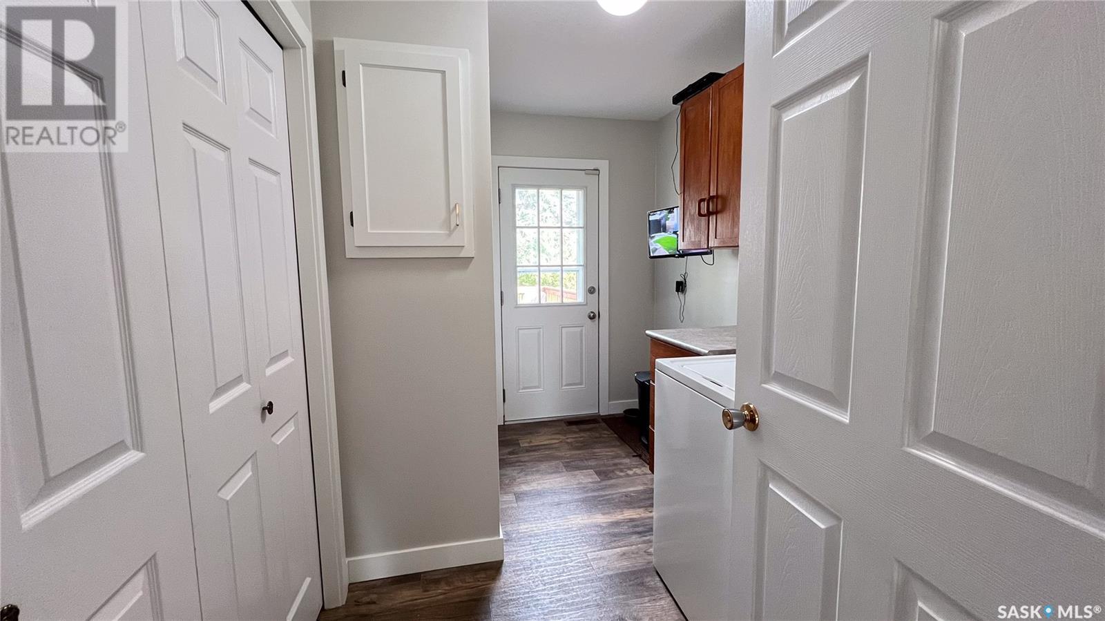 Photo 9 of 1409 3rd Avenue, Edam SK