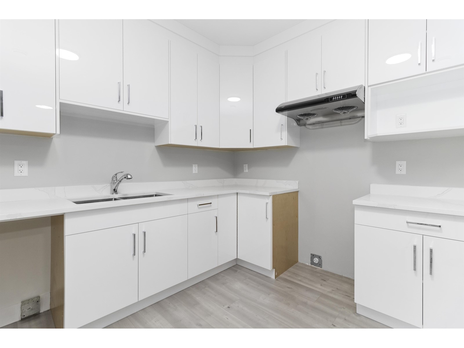 34007 BARKER COURT, Mission real estate listing R2933922