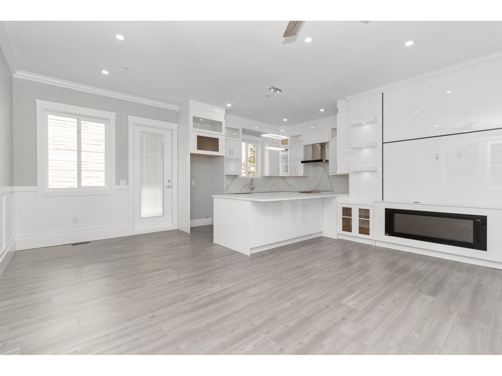 34007 BARKER COURT, Mission real estate listing R2933922