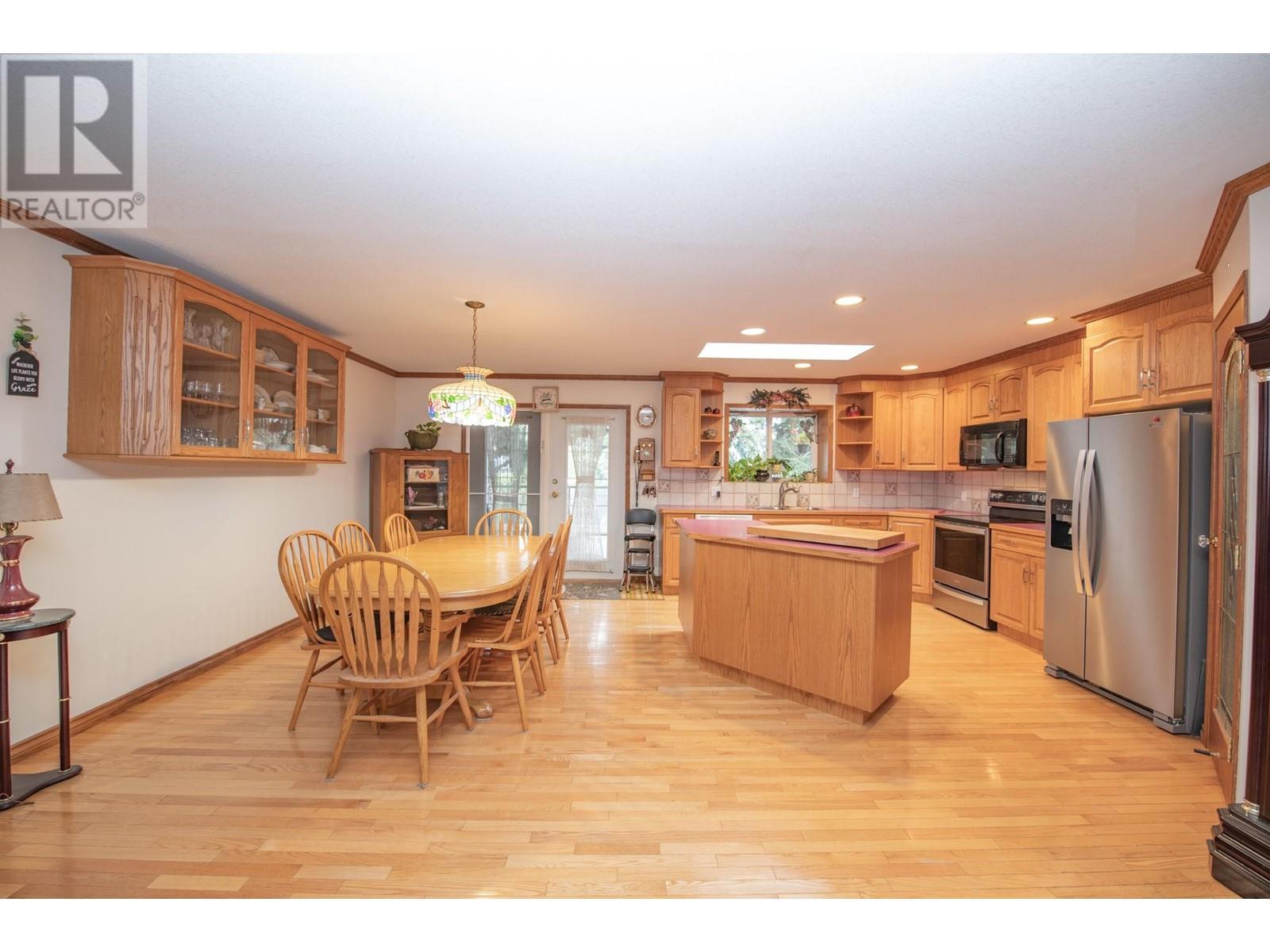 7706 Giles Drive, Coldstream