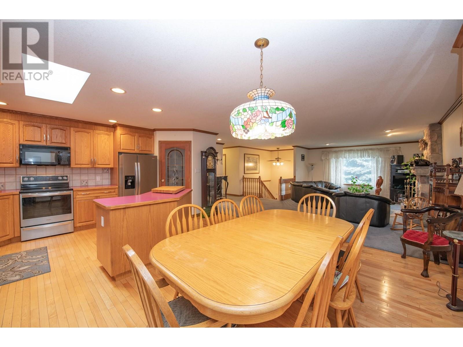 7706 Giles Drive, Coldstream