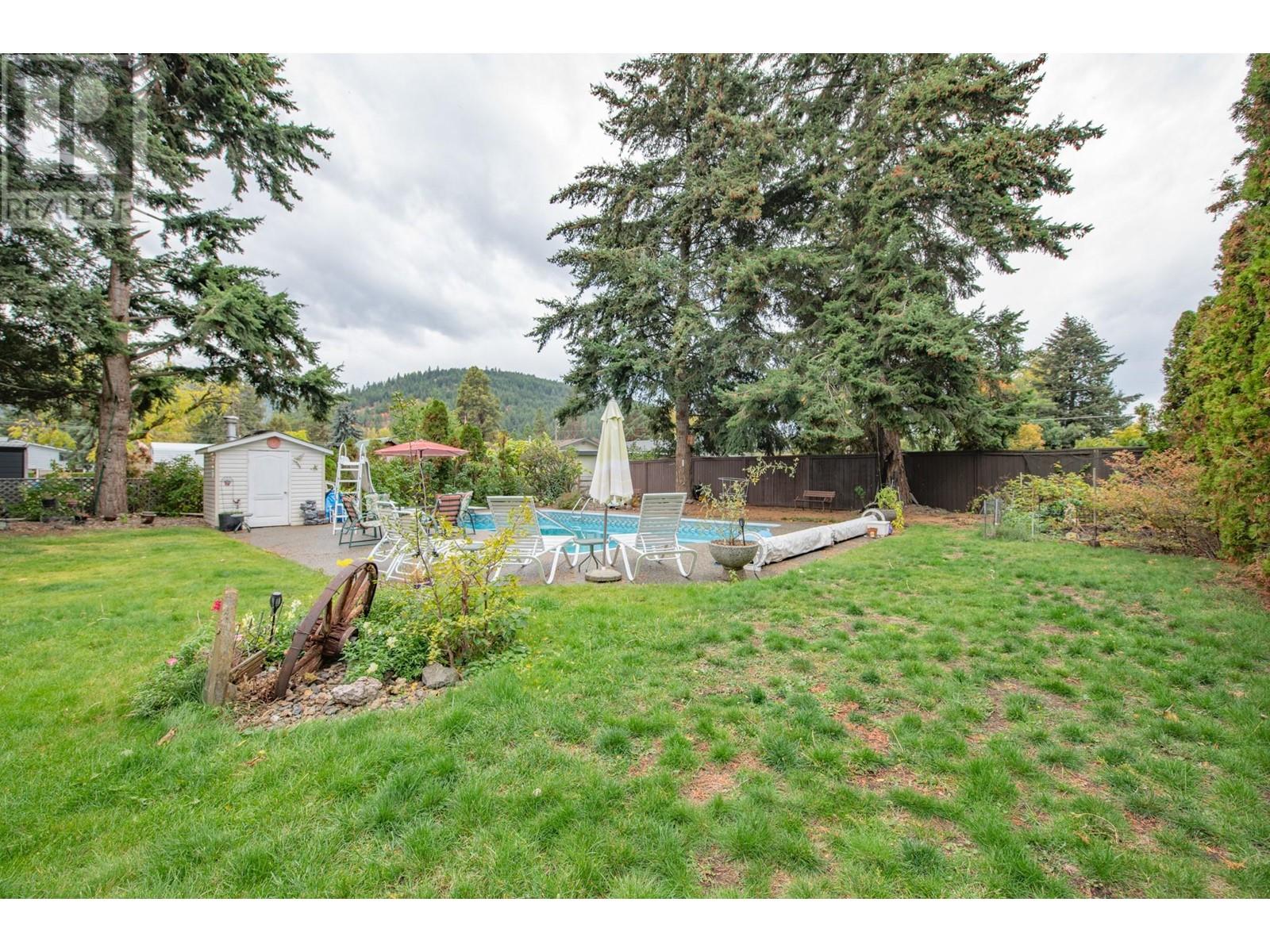 7706 Giles Drive, Coldstream