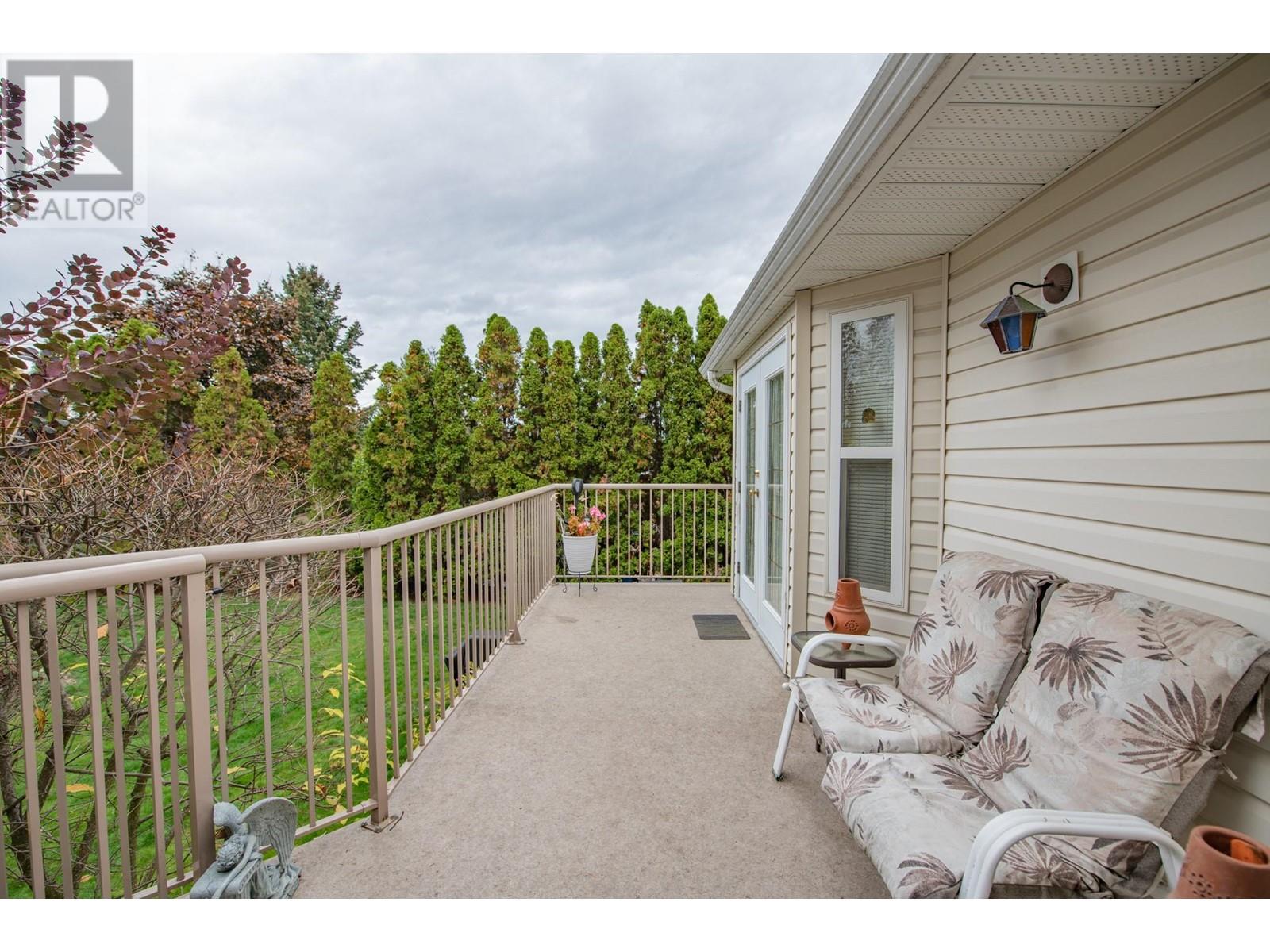 7706 Giles Drive, Coldstream