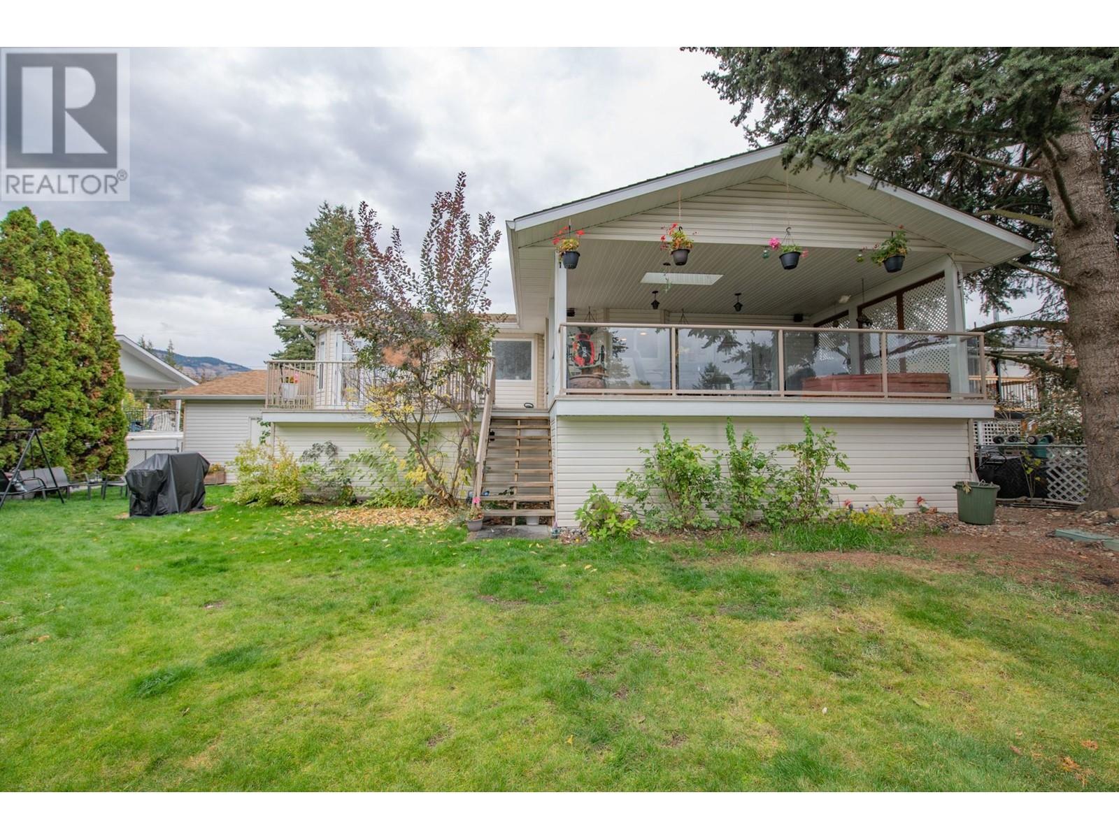 7706 Giles Drive, Coldstream