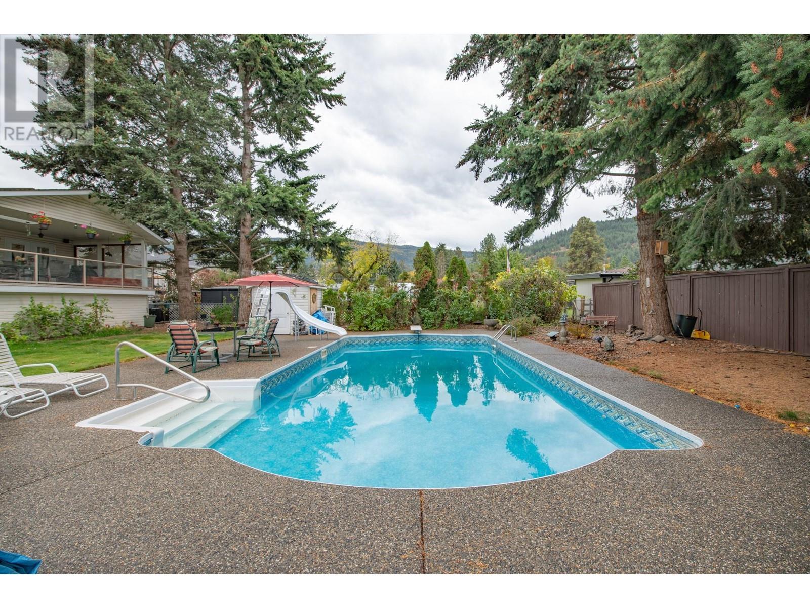 7706 Giles Drive, Coldstream
