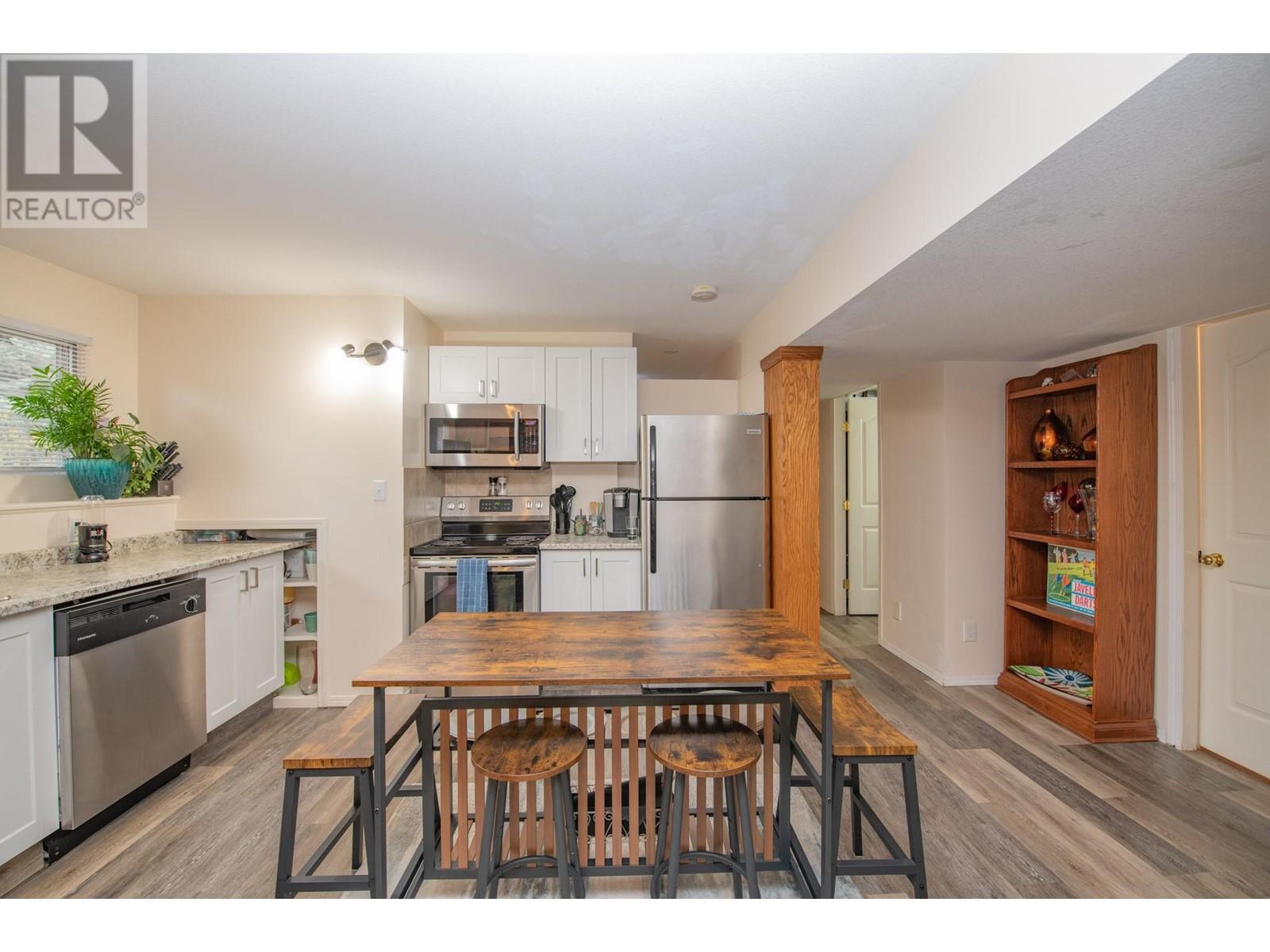 7706 Giles Drive, Coldstream