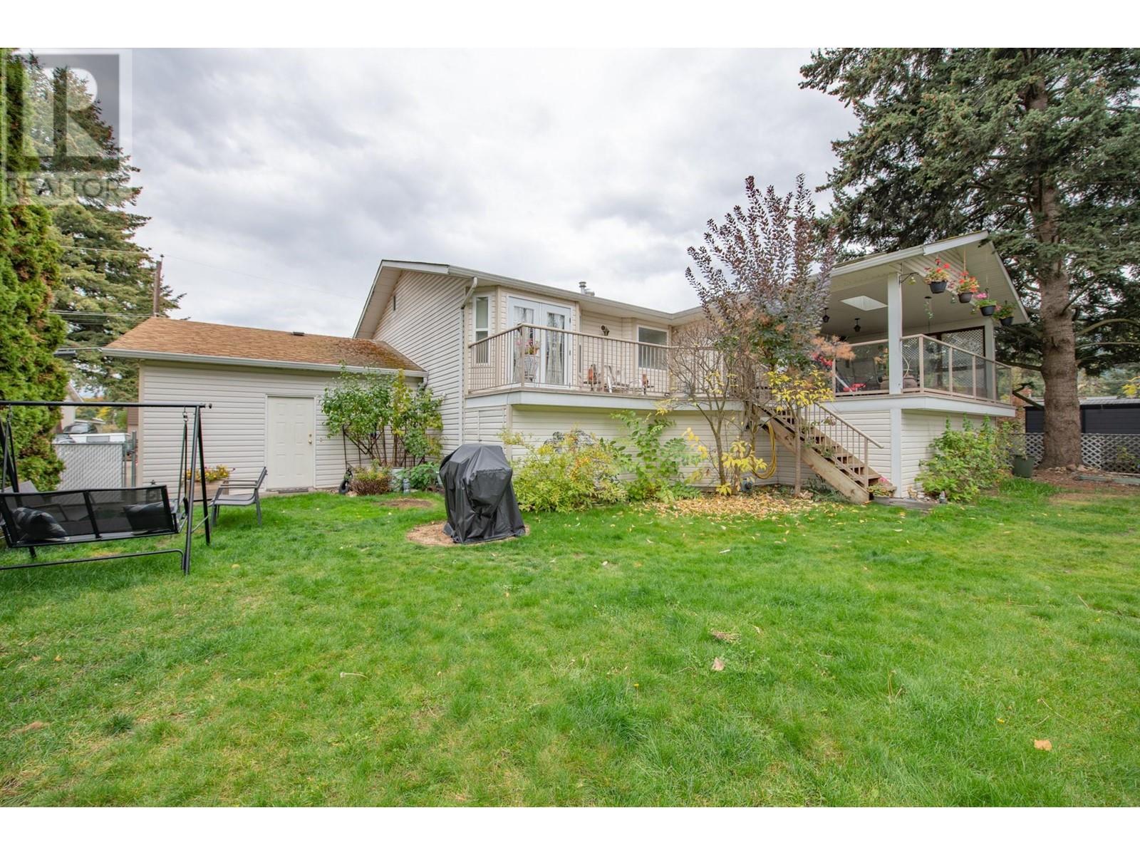 7706 Giles Drive, Coldstream