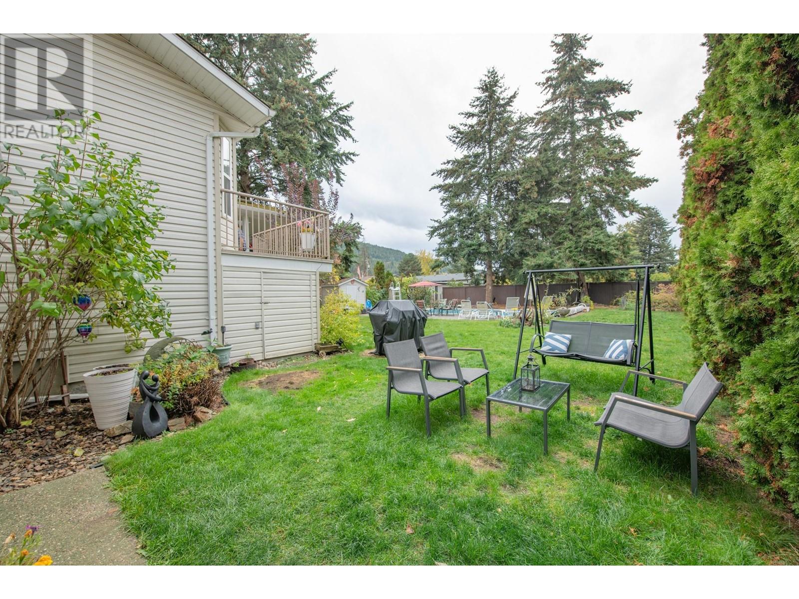 7706 Giles Drive, Coldstream
