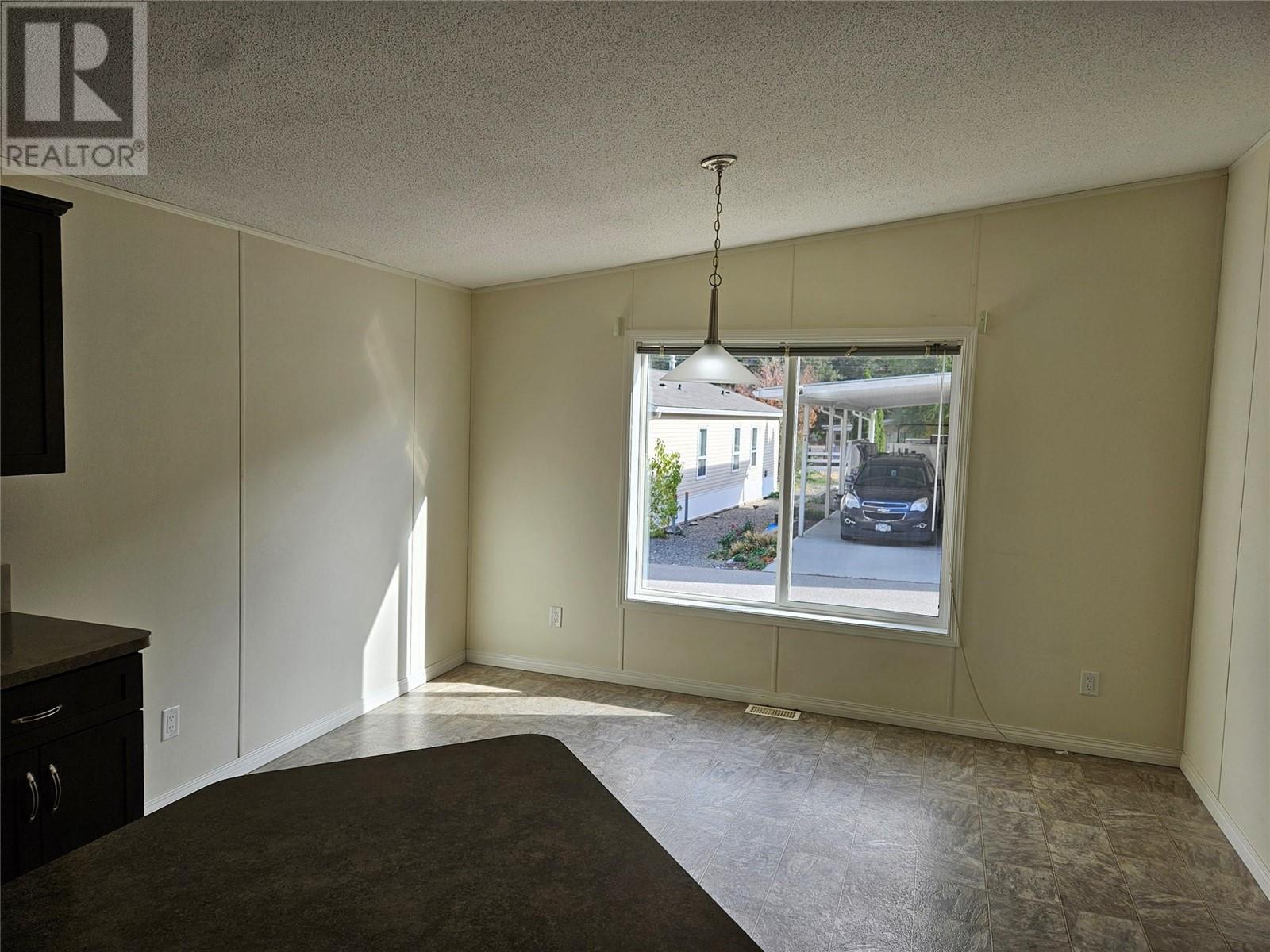 12 1518 Highway 3A Other, Keremeos