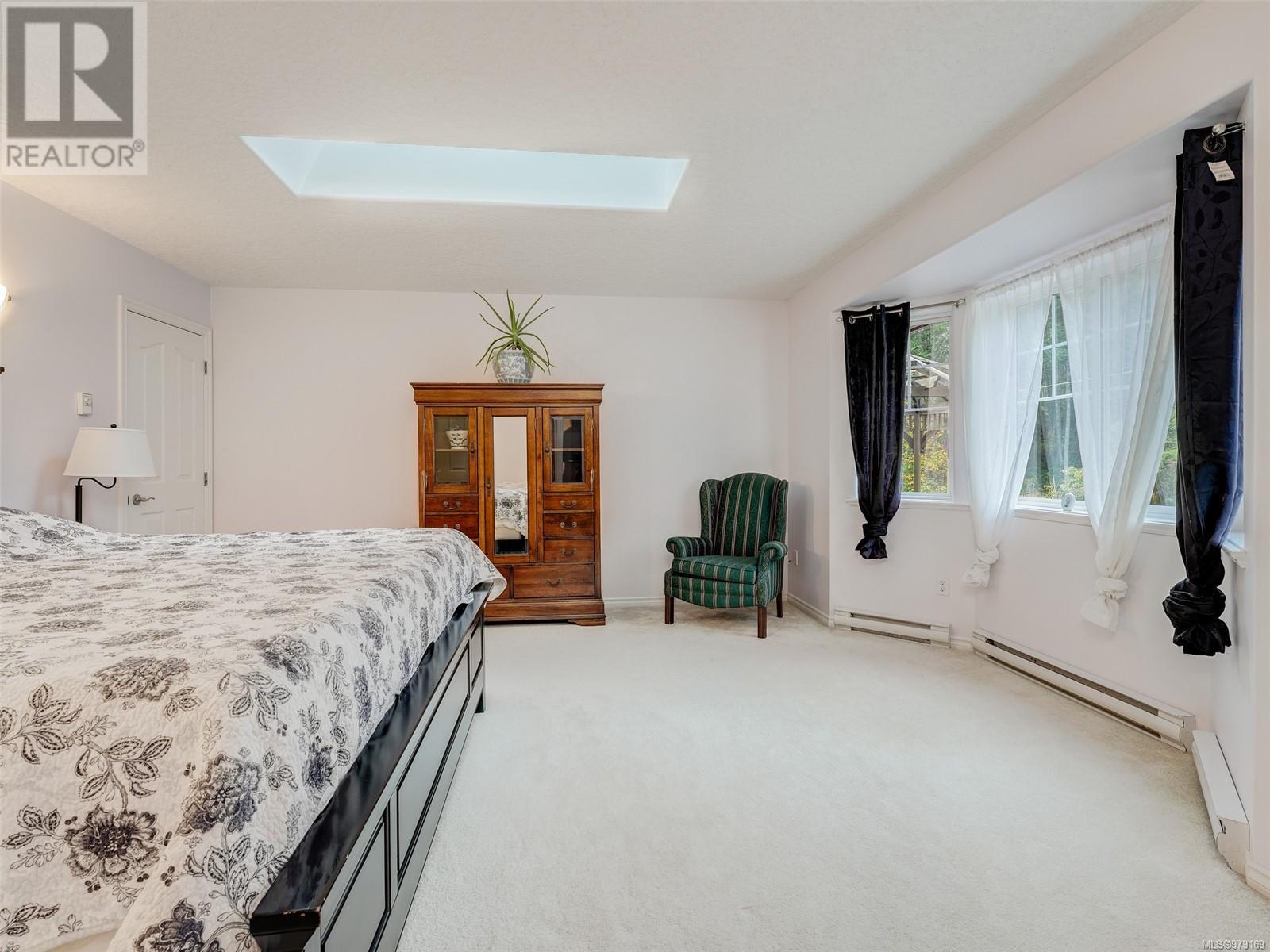  240 Pearson College Drive, Metchosin