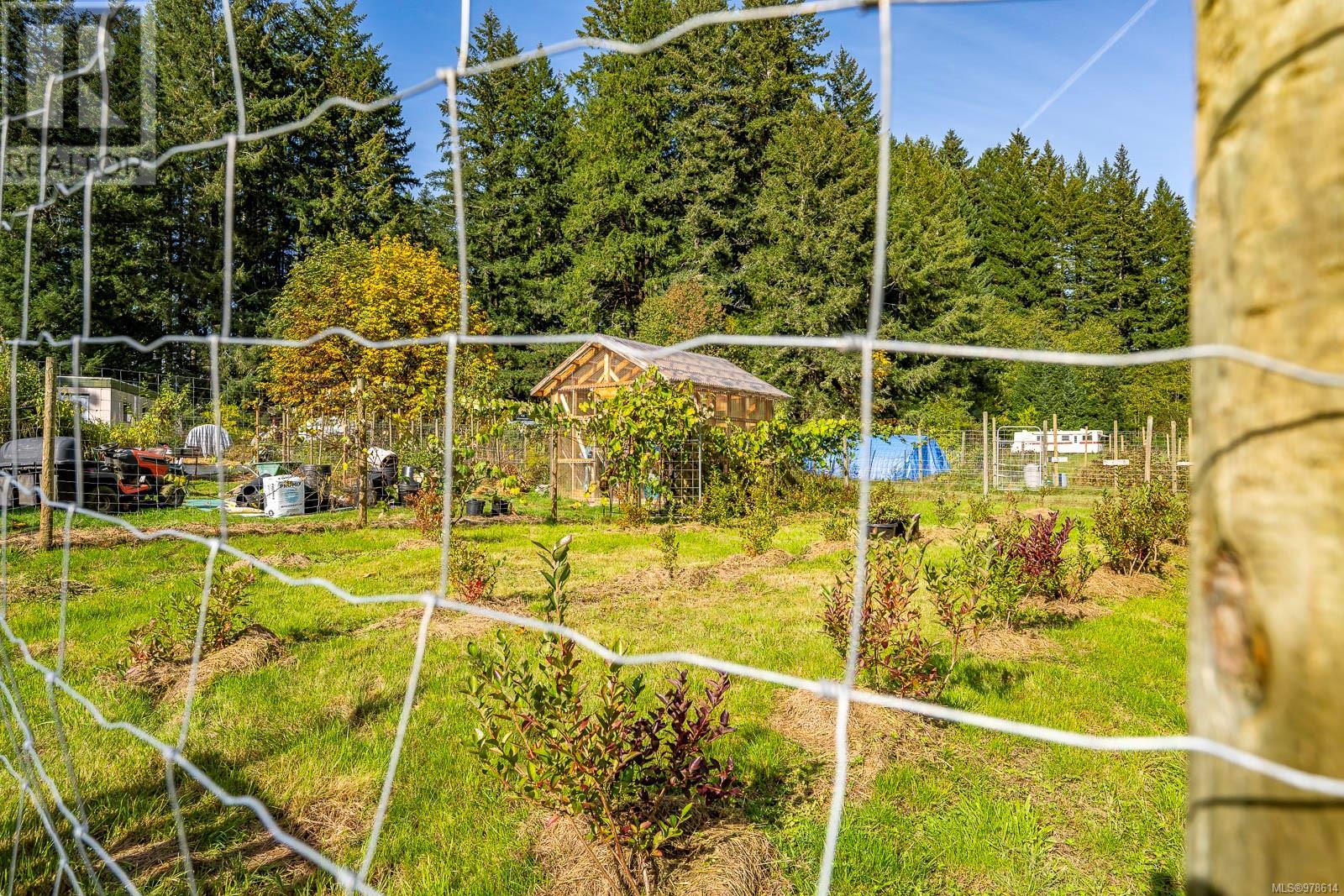 6979 Hills Rd, Port Alberni real estate listing 978614