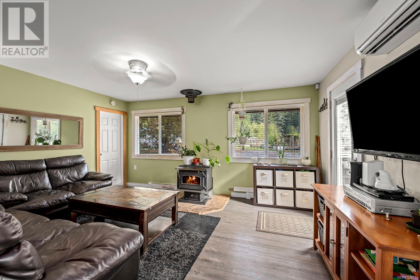 6979 Hills Rd, Port Alberni real estate listing 978614