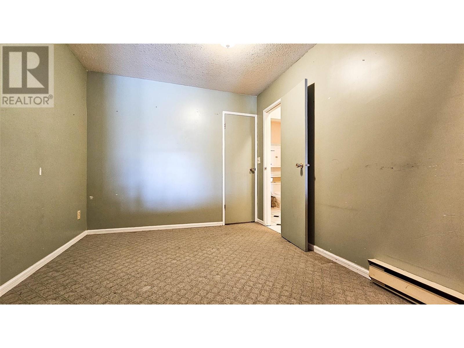  274B Bernard Avenue, Kelowna