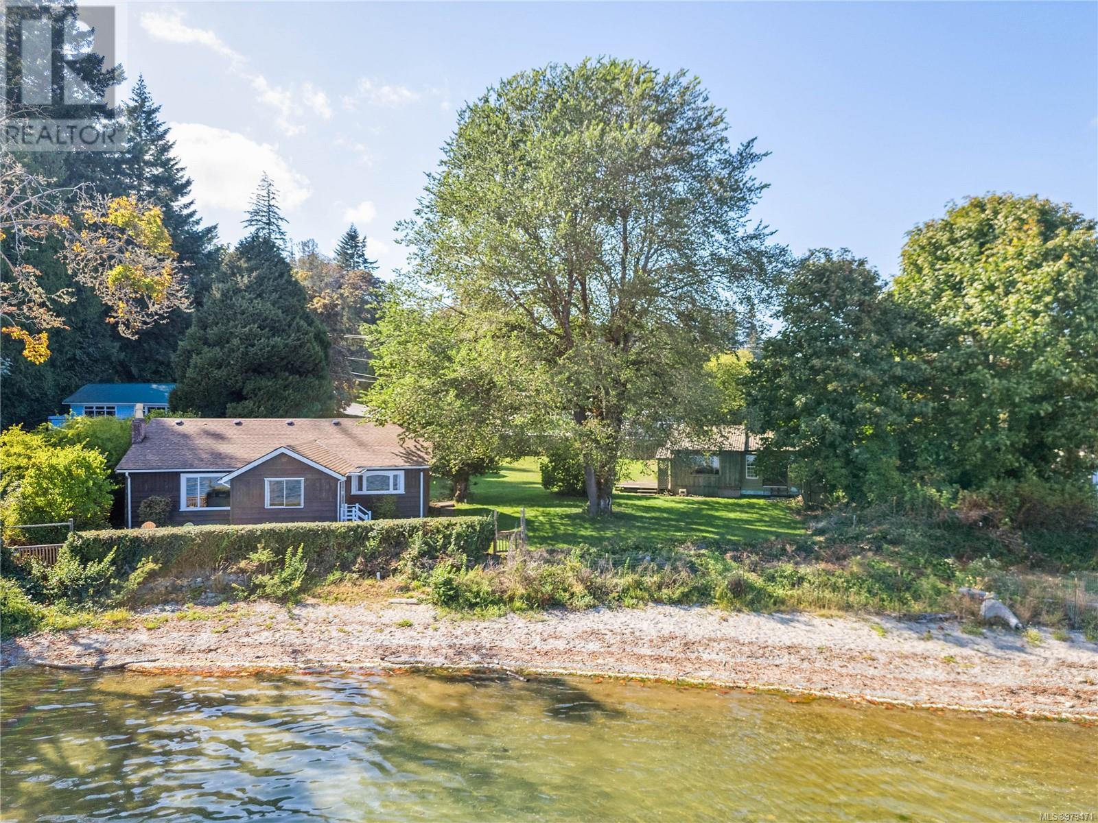 Photo 31 of 171 Fulford Ganges Rd, Salt Spring BC