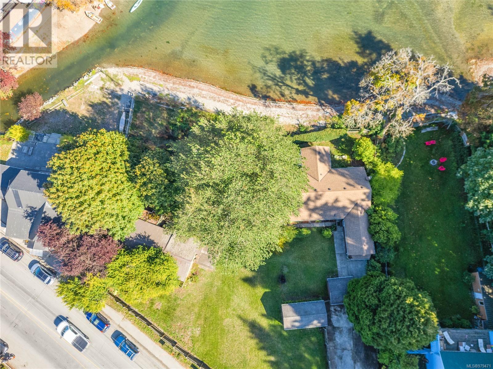 Photo 32 of 171 Fulford Ganges Rd, Salt Spring BC