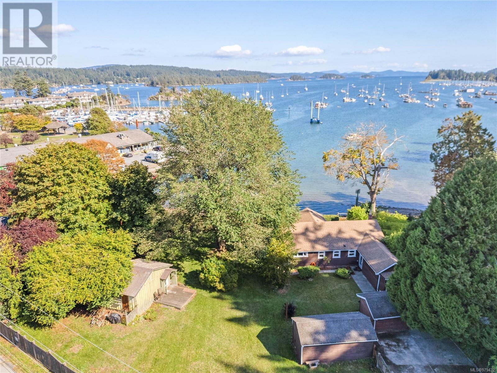 Photo 1 of 167 Fulford Ganges Rd, Salt Spring BC
