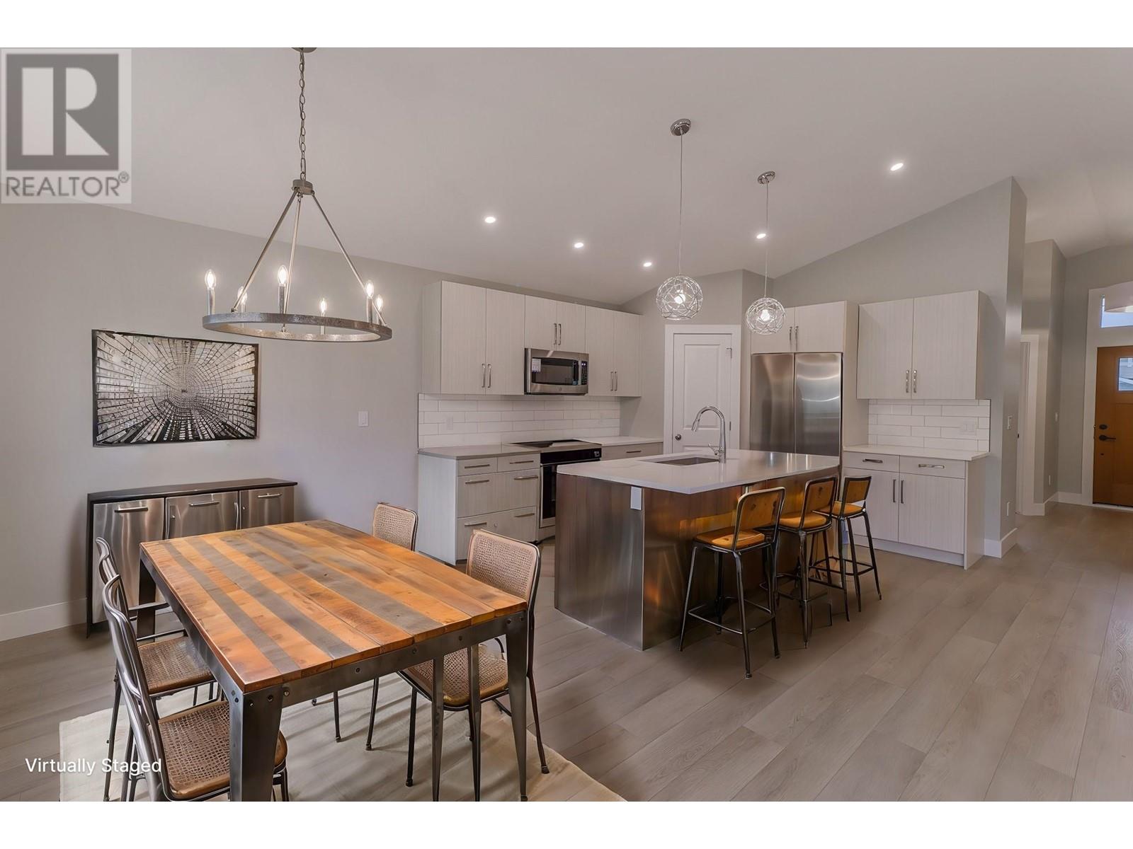217 CORRAL Boulevard, Cranbrook