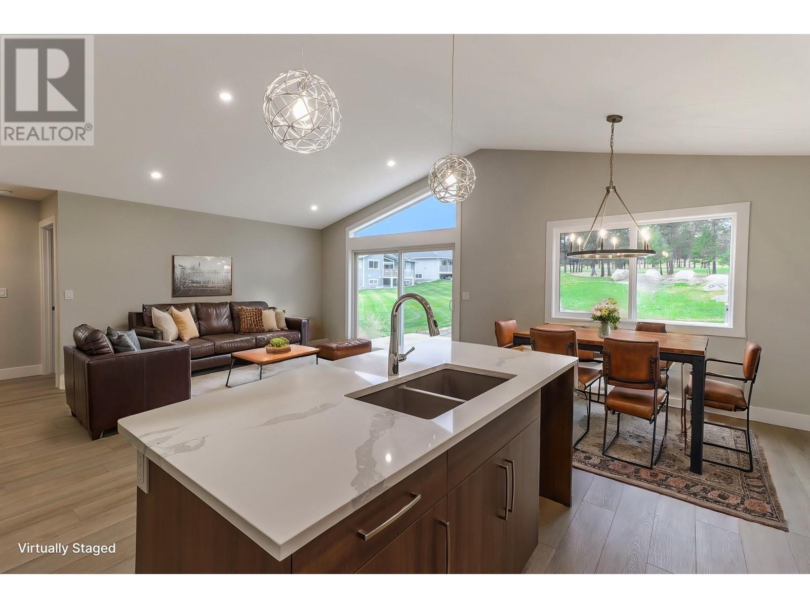 217 CORRAL Boulevard, Cranbrook