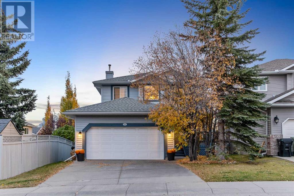 Single Family House for Sale in  Schooner Close NW Scenic Acres Calgary 