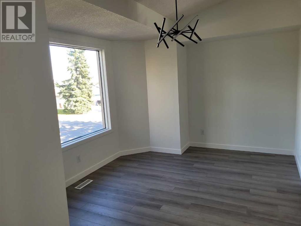 Single Family House 4 Level for Sale in  Shawinigan Drive SW Shawnessy Calgary 