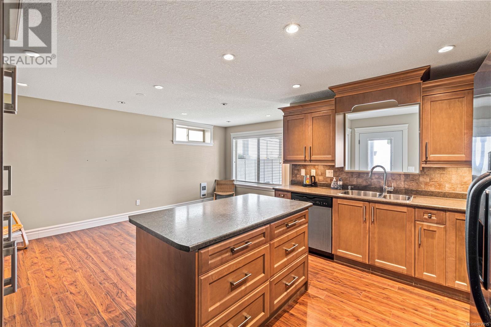 4576 Laguna Way, Nanaimo real estate listing 972915
