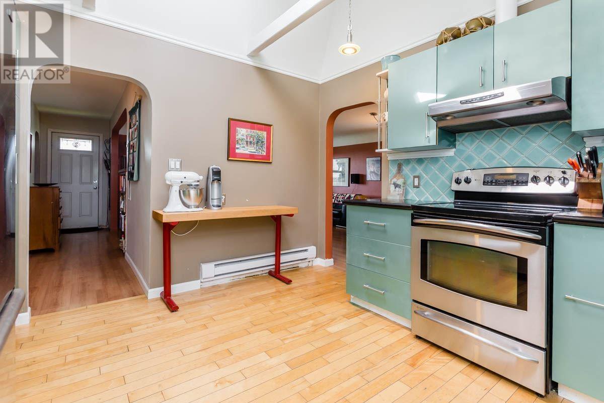 923 QUADLING AVENUE, Coquitlam real estate listing R2913889
