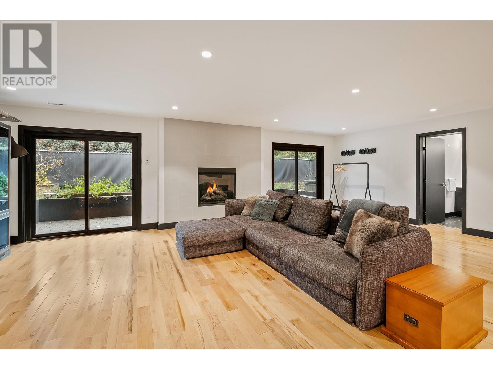 7098 NESTERS ROAD, Whistler real estate listing R2939418