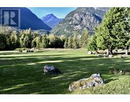 3531 Mackenzie 20 Highway, Hagensborg, BC V0T1H0 Photo 10