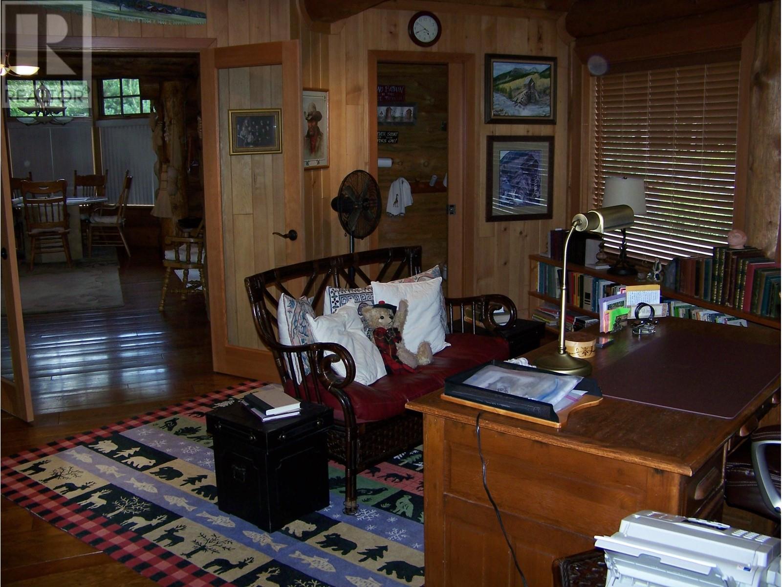 3531 MACKENZIE 20 HIGHWAY - 28