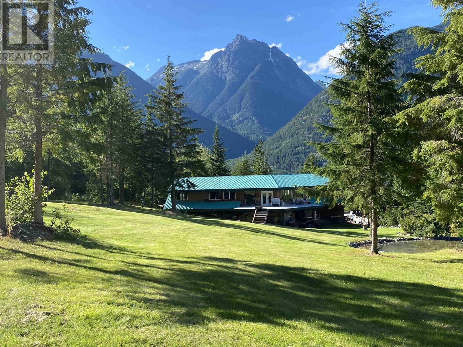 3531 MACKENZIE 20 HIGHWAY - 9