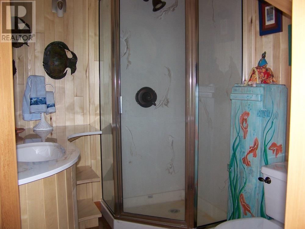 3531 MACKENZIE 20 HIGHWAY - 35