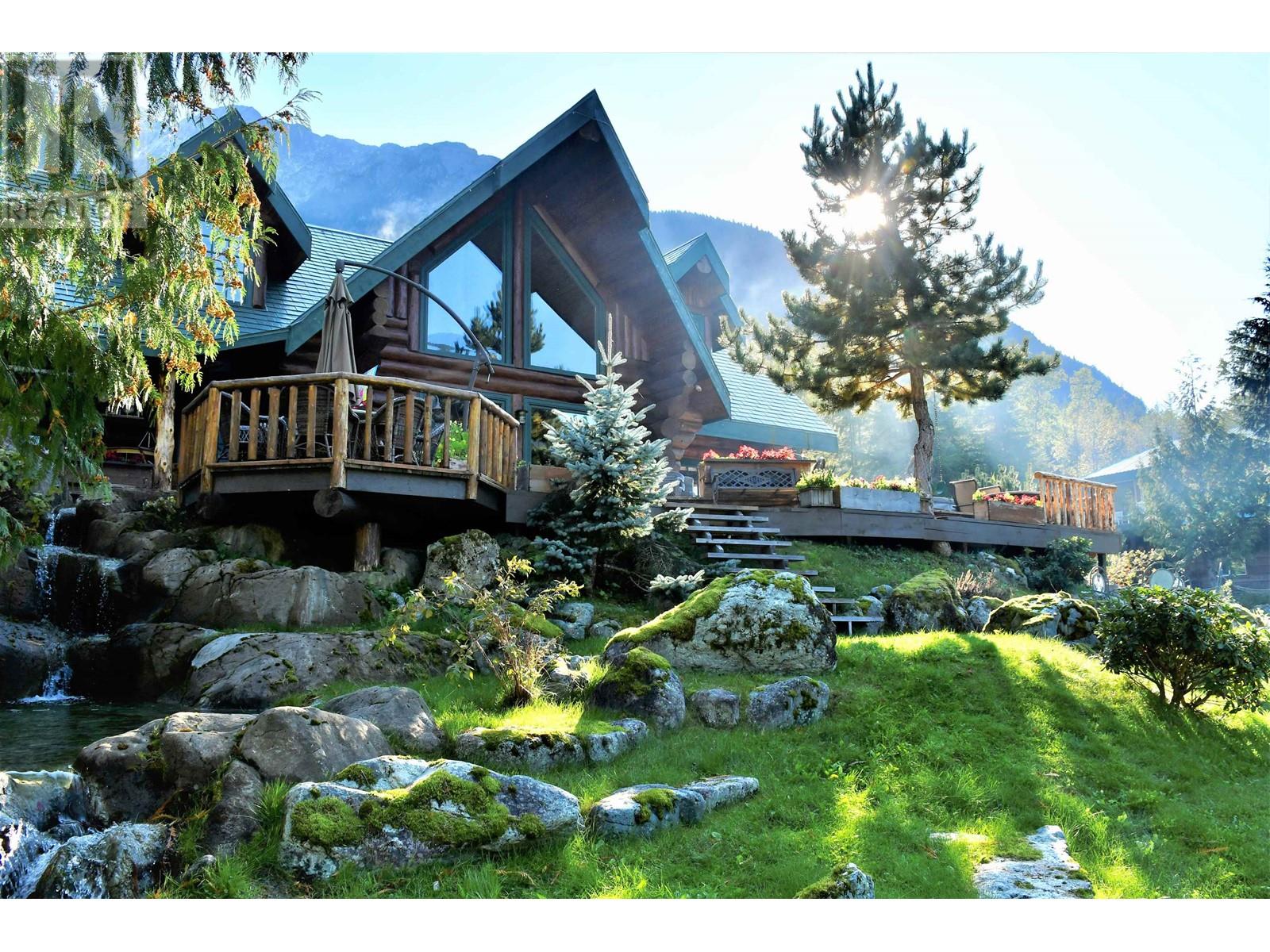 3531 MACKENZIE 20 HIGHWAY - 5