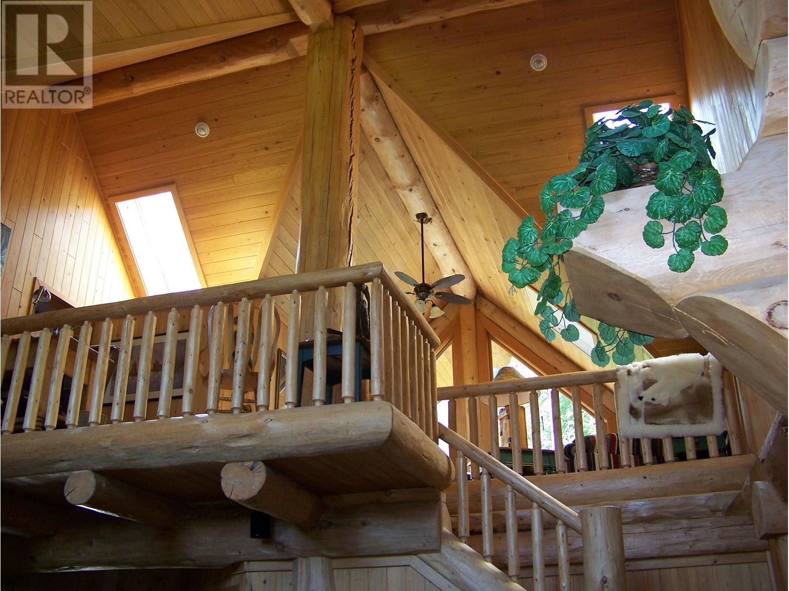 3531 MACKENZIE 20 HIGHWAY - 26