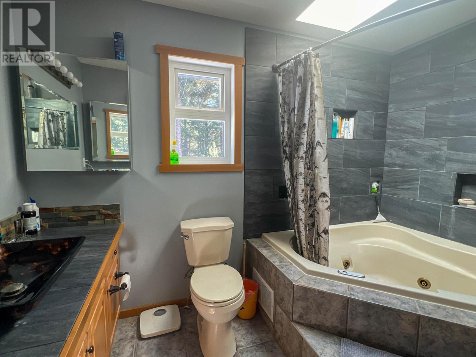 351 DALADON Place, Logan Lake