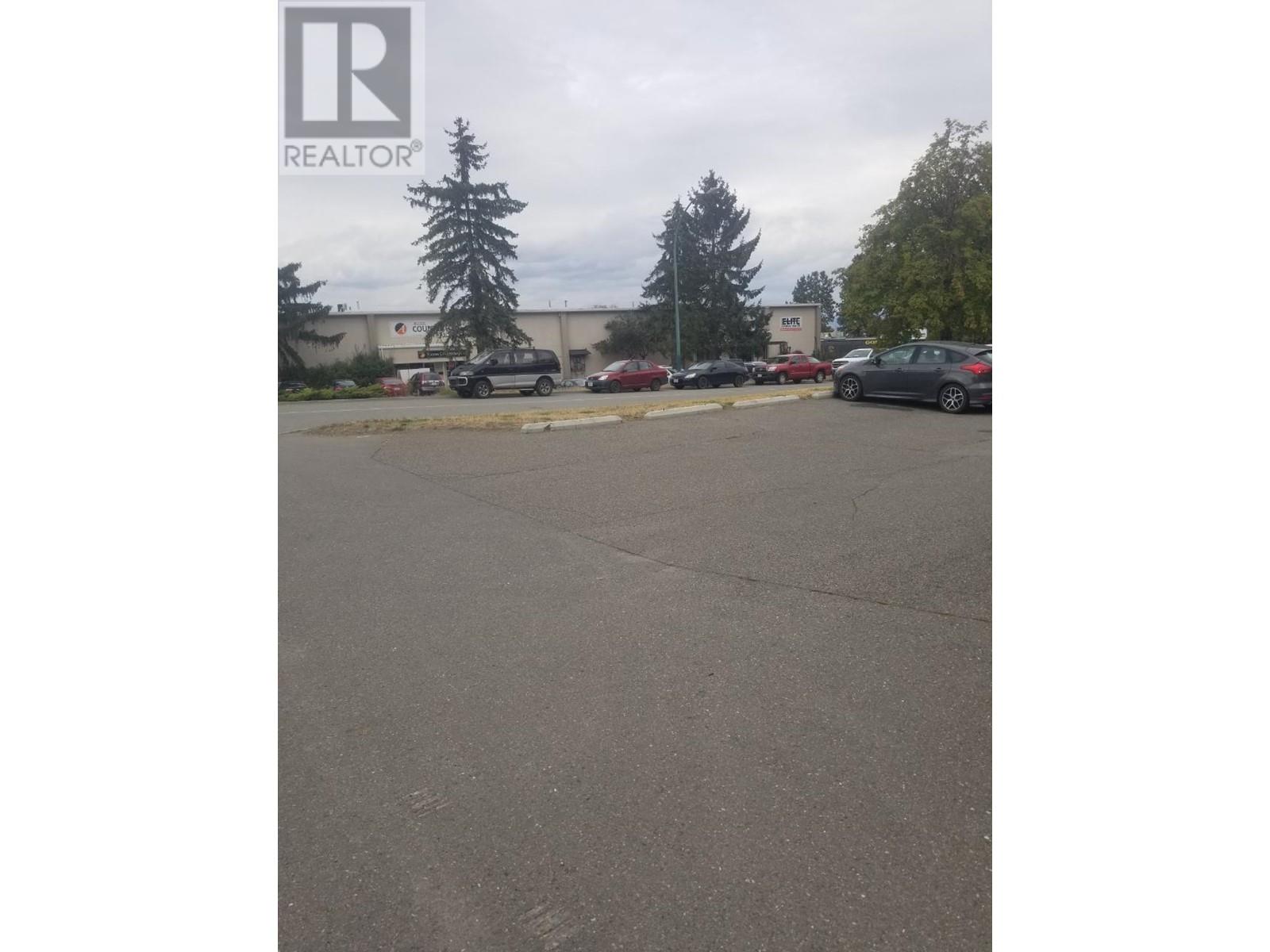 919 LAVAL Crescent, Kamloops
