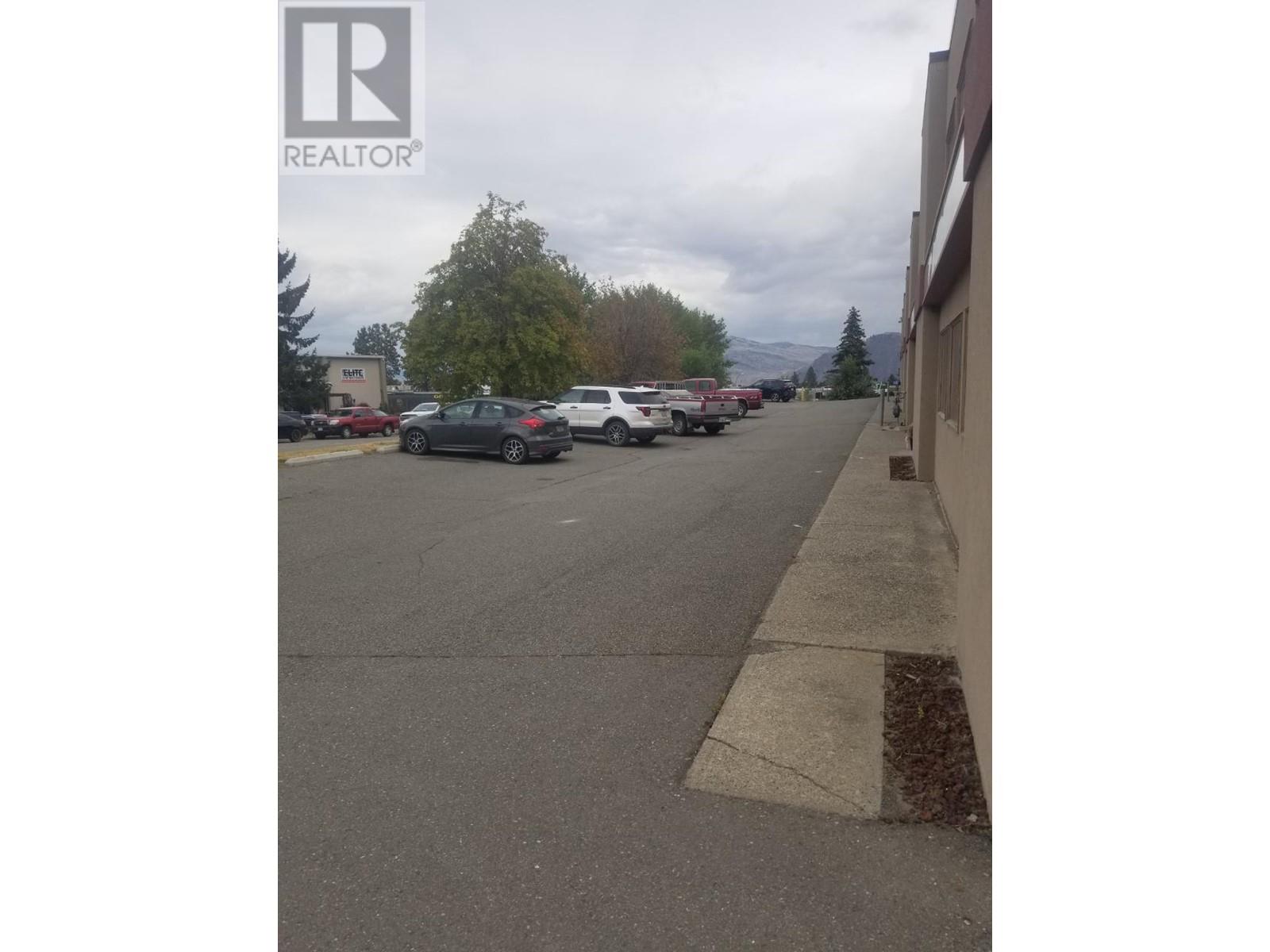 919 LAVAL Crescent, Kamloops