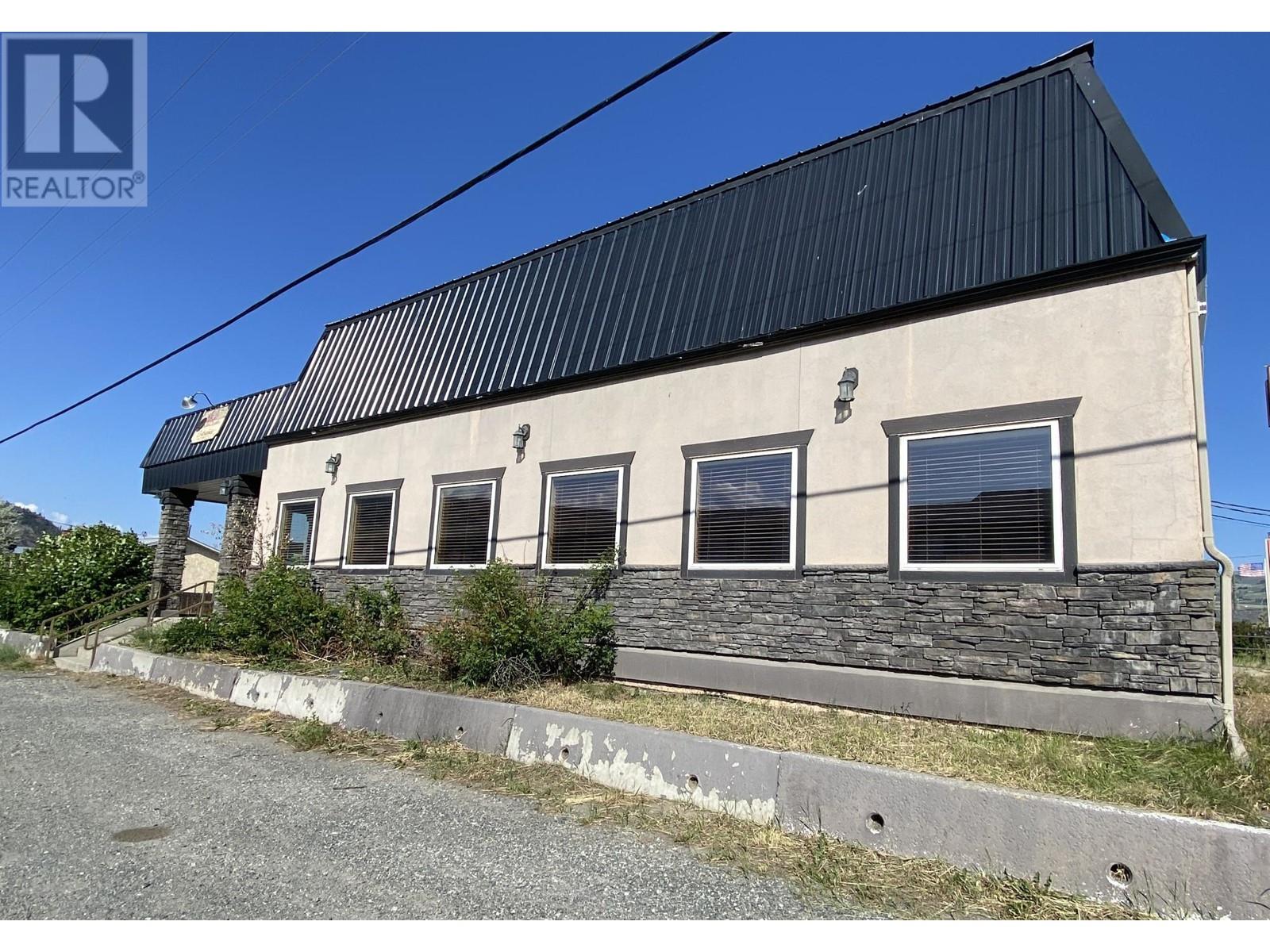 Photo 3 of 2701 Nicola Avenue, Merritt BC