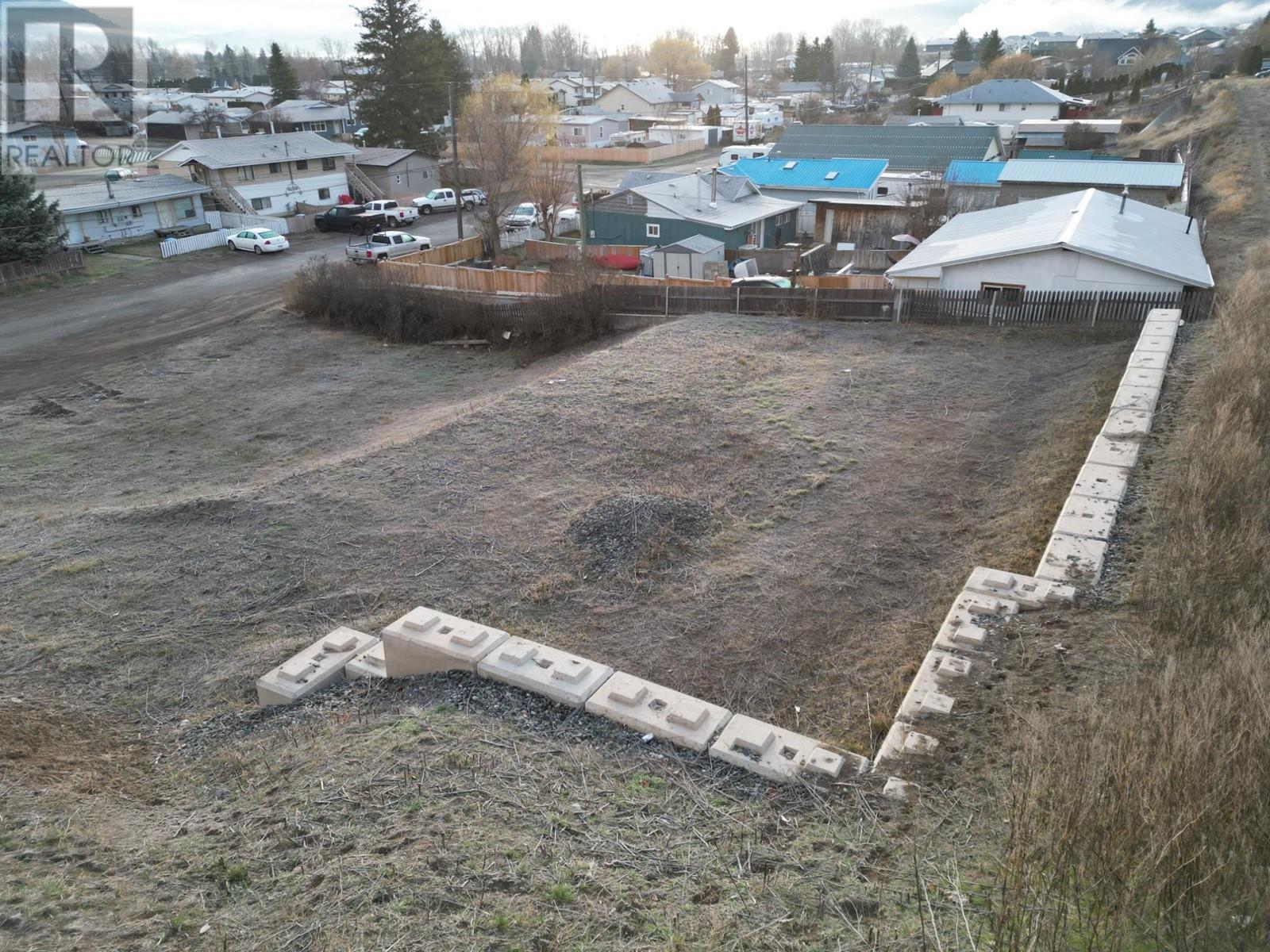 1305 Fir Avenue, Merritt
