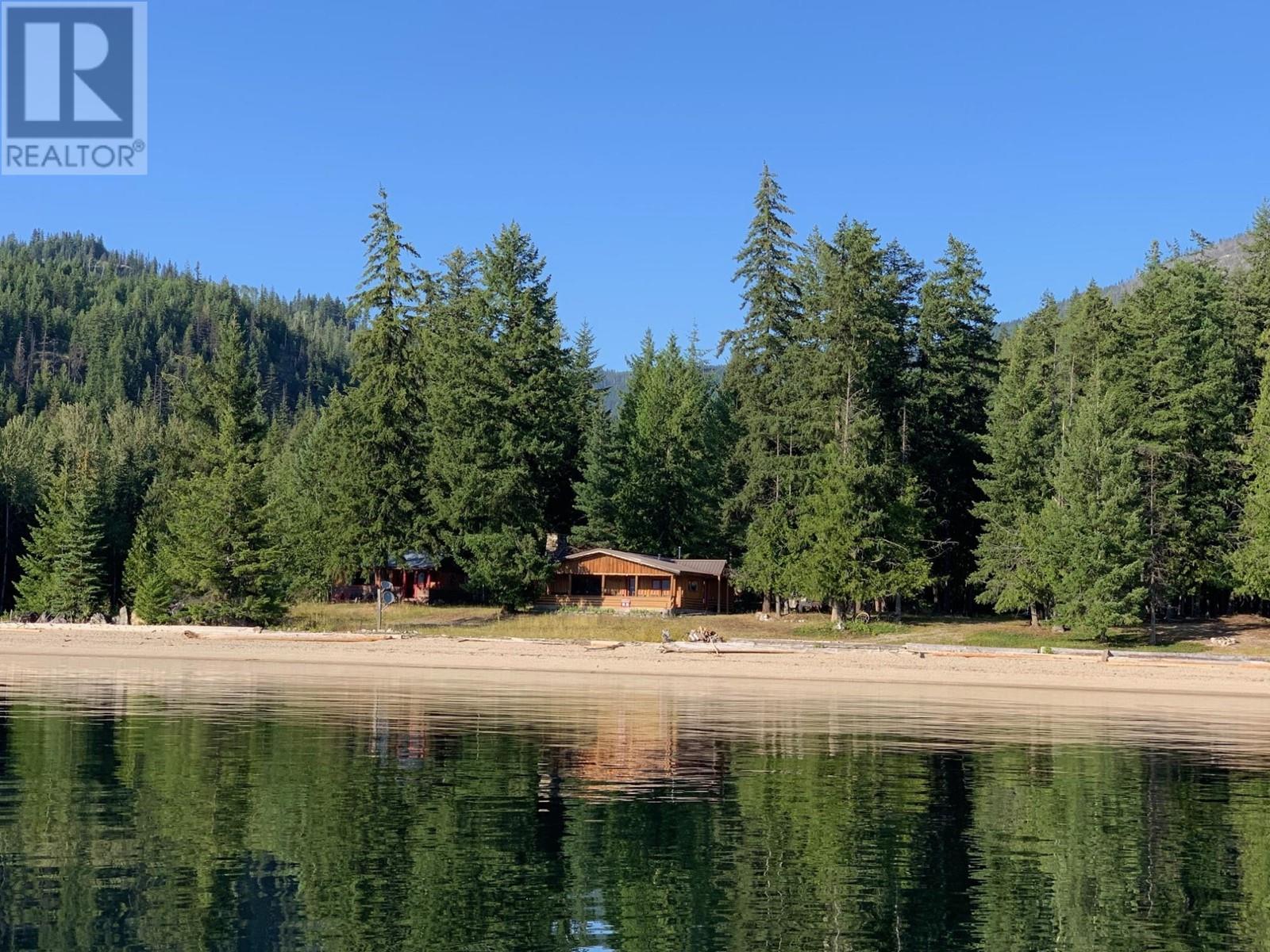 10045 ADAMS EAST FSR, Adams Lake