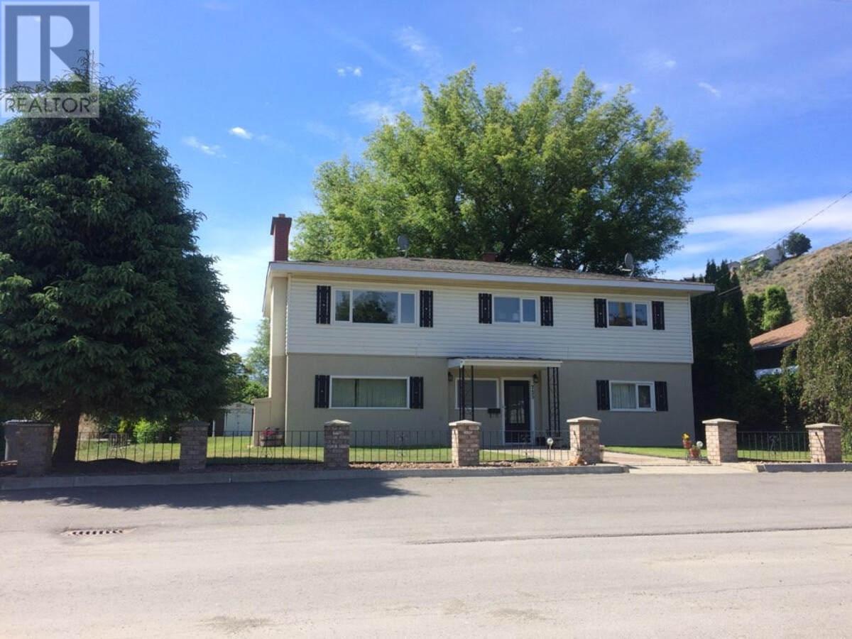 725 YATES Road, Kamloops