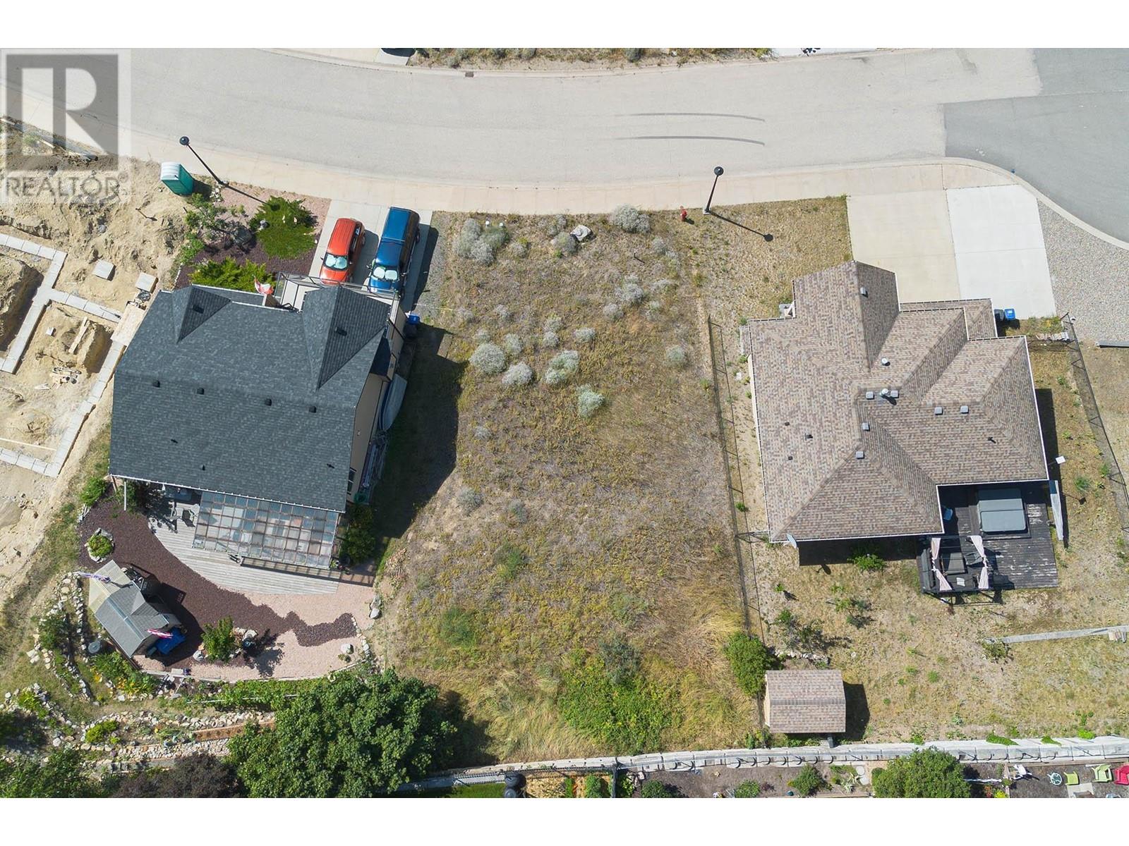 Photo 4 of 1249 Montgomery Place, Chase BC